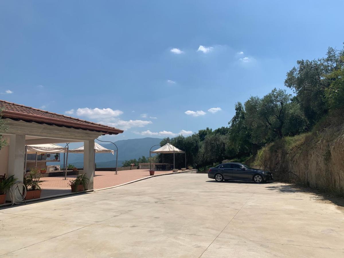 אנגני Agriturismo Torre Ercolana מראה חיצוני תמונה