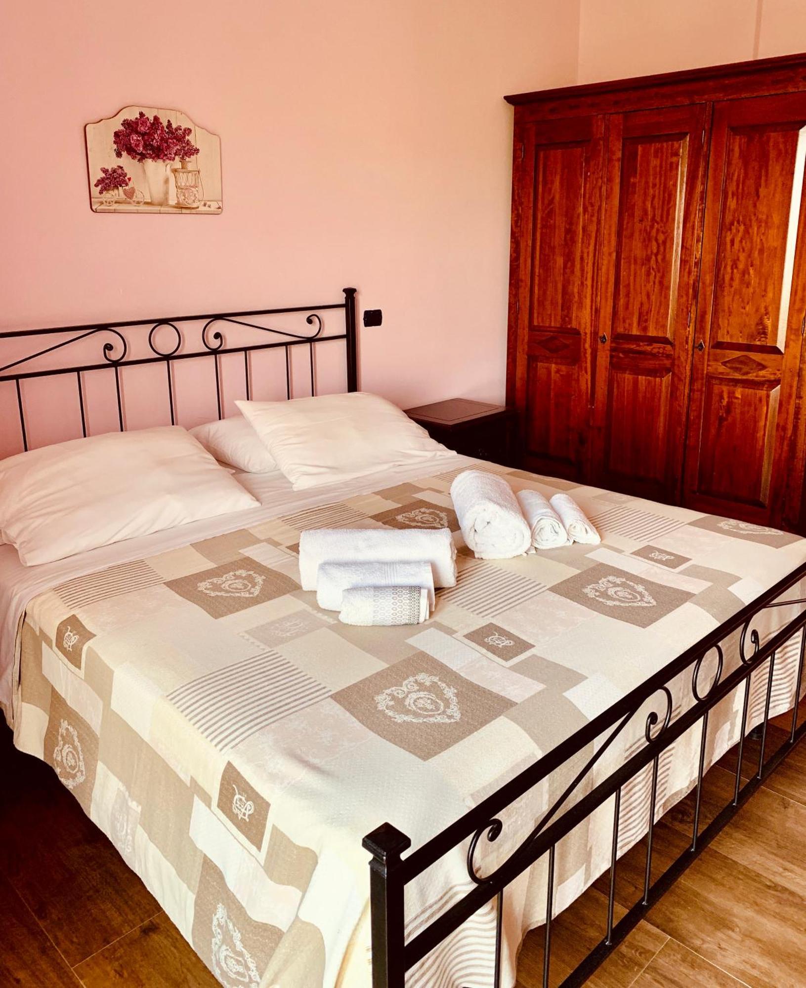 אנגני Agriturismo Torre Ercolana מראה חיצוני תמונה