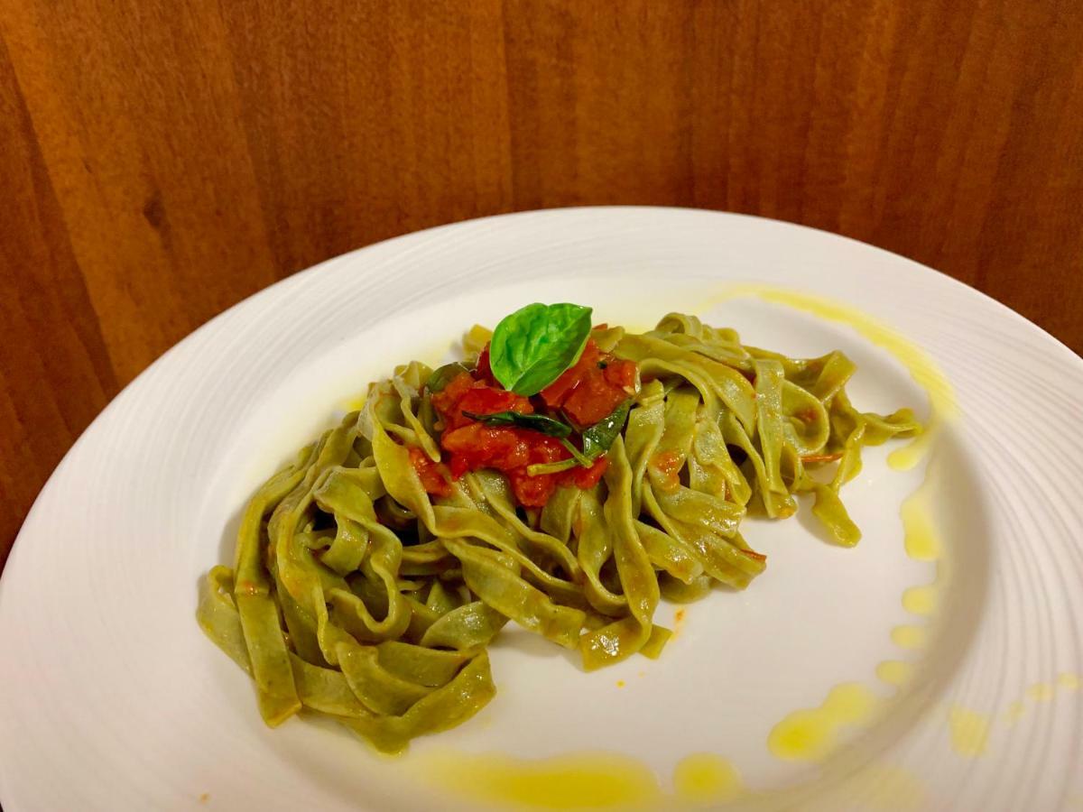 אנגני Agriturismo Torre Ercolana מראה חיצוני תמונה